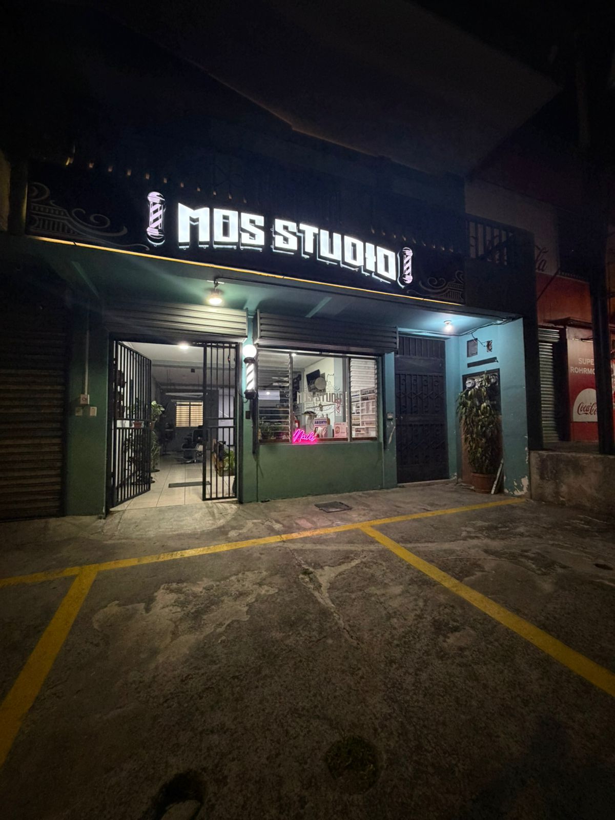 Fachada de Mos Studio